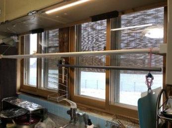 内窓取付工事が人気です。断熱性能が向上し寒さや暑さを遮断して空調の省力化にも繋がります。また外部の音が聞こえず快適な空間になります。お気軽にご相談ください。