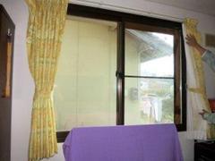 人気の内窓取付です。工事は一日掛かりません。冷房暖房の電気代も節約になりいいことだらけです。ぜひお問合せください。